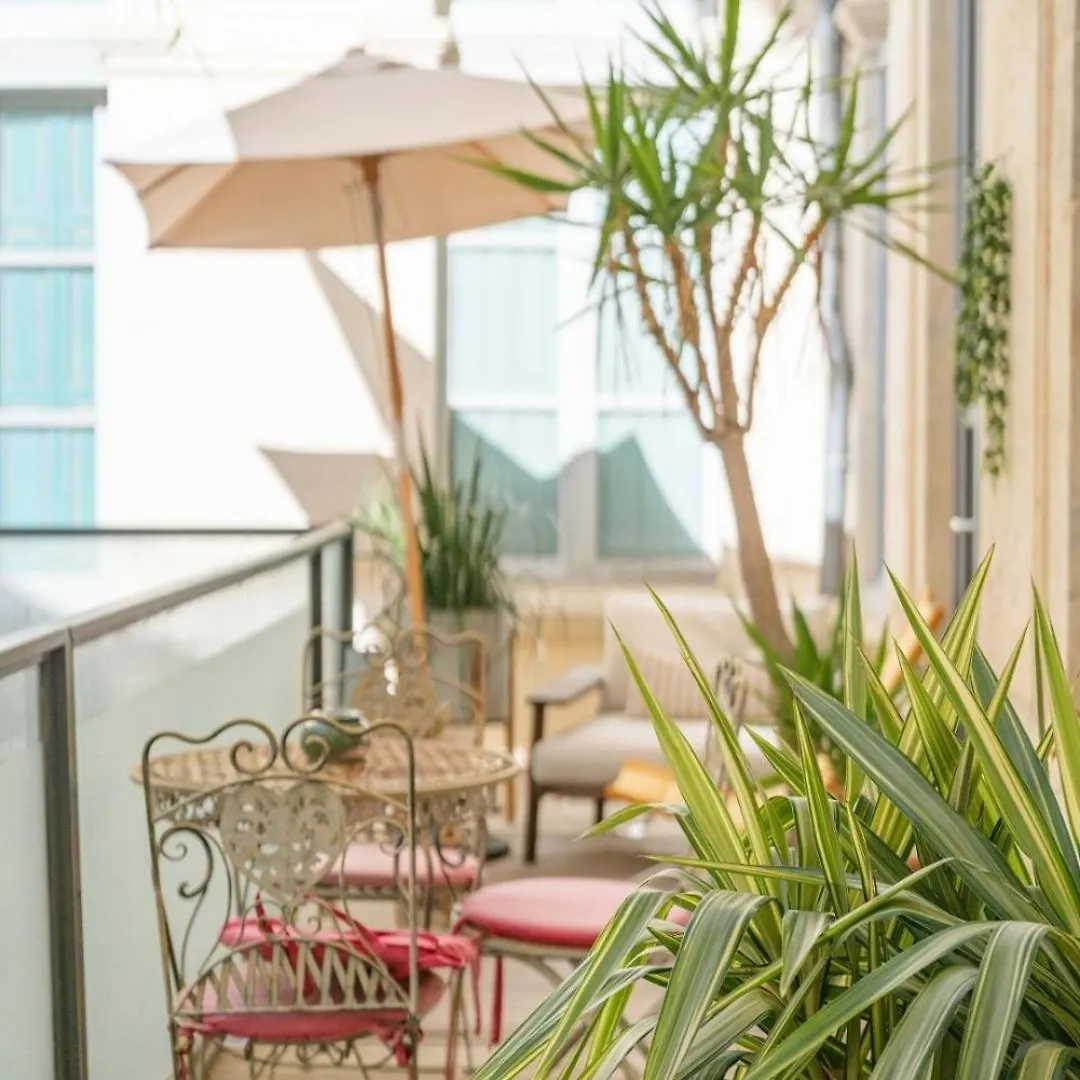 Appart Authentique 100 M Du Palais Des Papes-Clim Apartment Avignon France